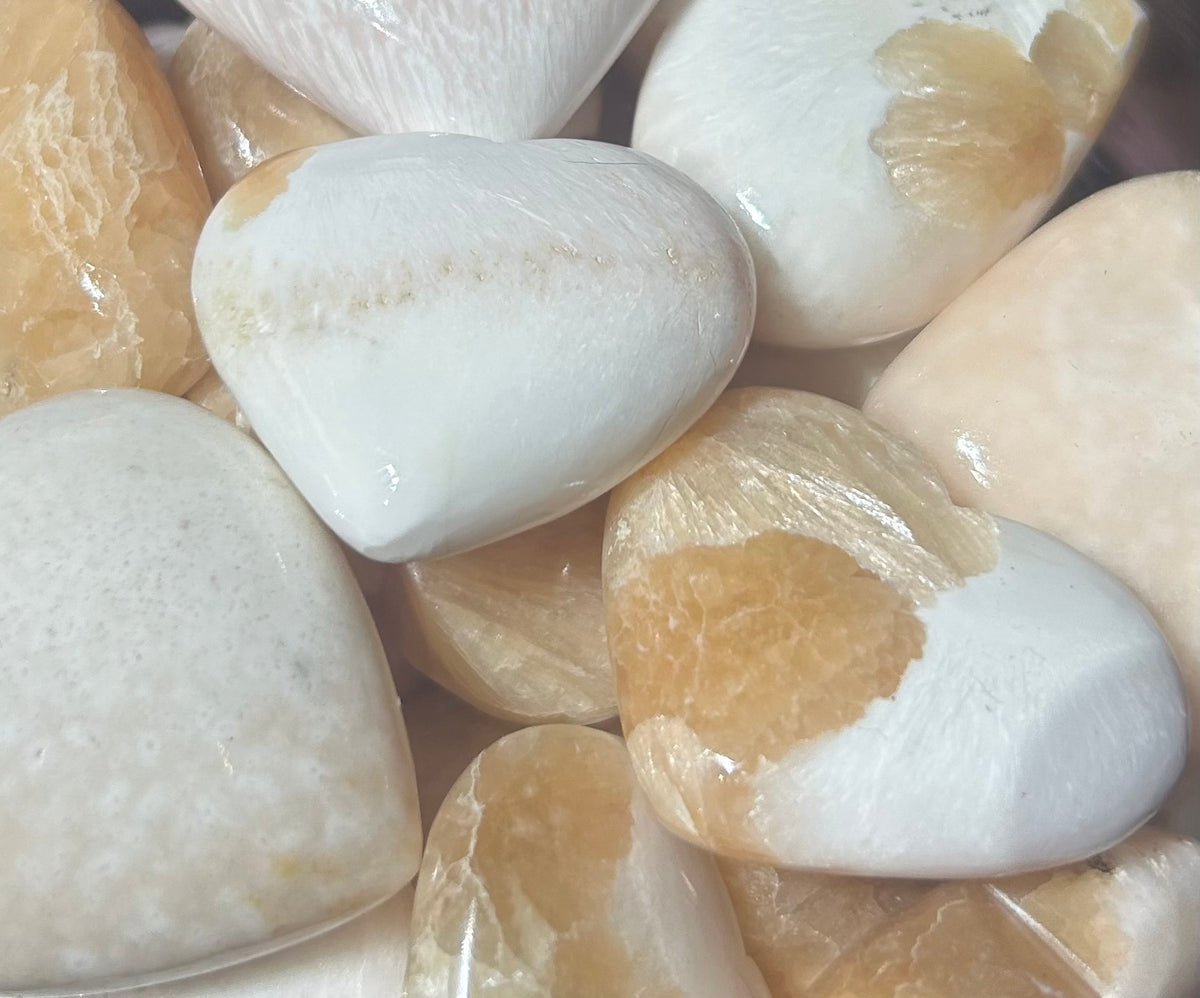 Stilbite + Scolecite Hearts