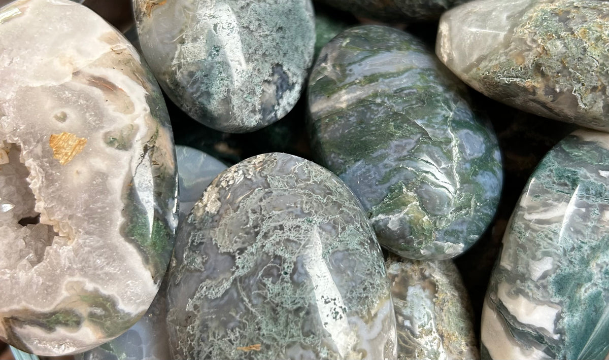 Moss Agate Palmstones