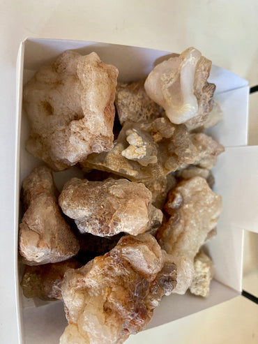 Chalcedony (with fire agate) MMM