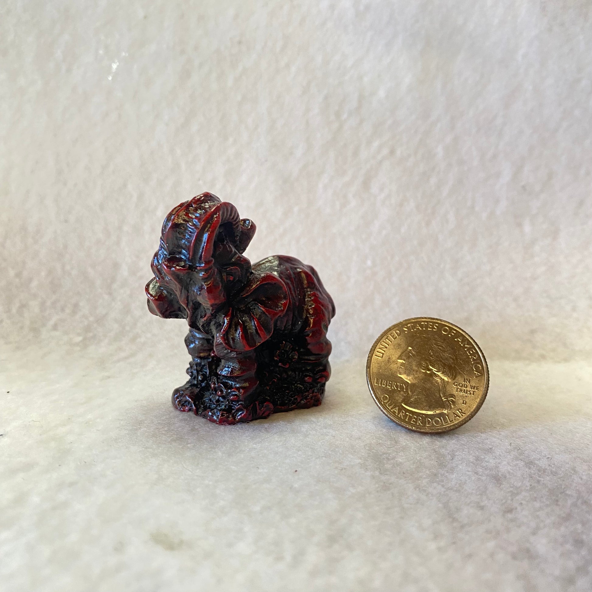 Elephant Figurine Mountain Mineral Market