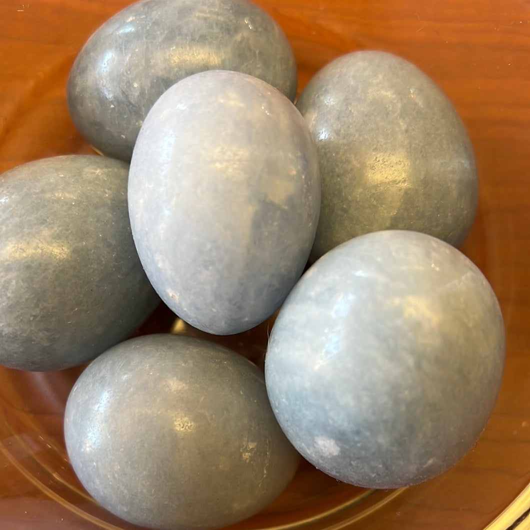 Blue calcite eggs